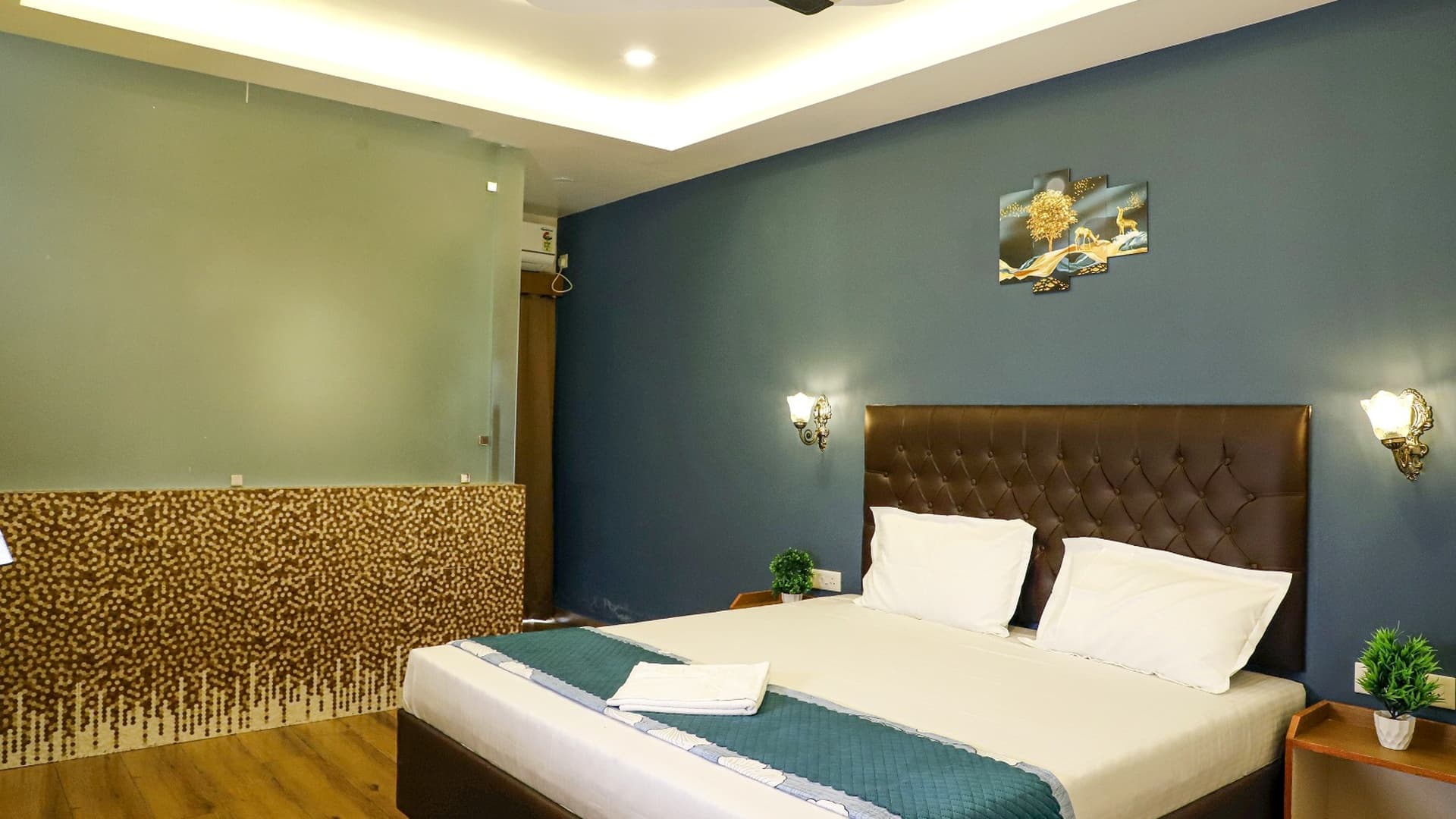 Super Jumbo Rooms - View 6